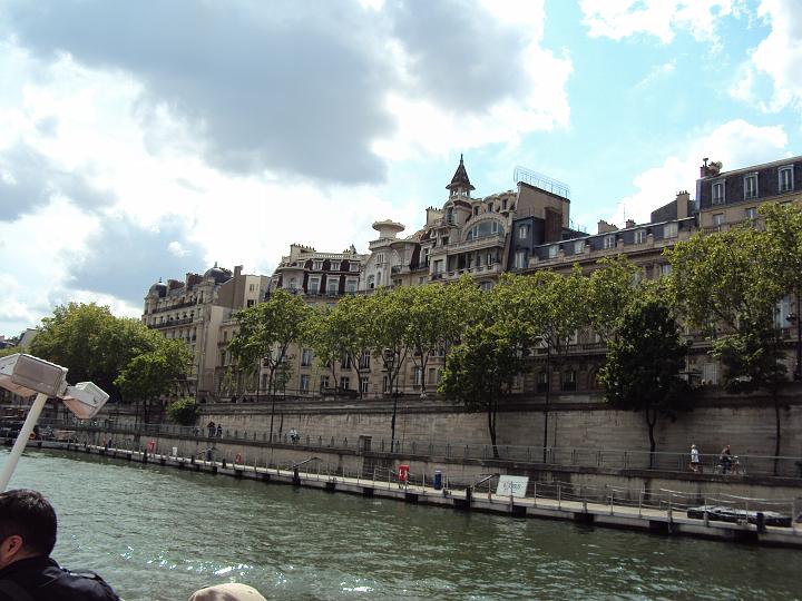 Seine wharf.jpg